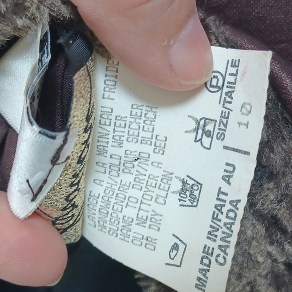 VINTAGE Farouche Faux Leather Vest, Size 10, embroidered,  quilted - Picture 6 of 8